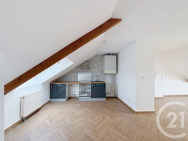 Appartement F5 &agrave; louer - 5 pi&egrave;ces - 93,30 m2 - Etupes - 25 - FRANCHE-COMTE