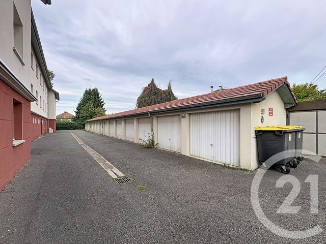 Appartement F5 &agrave; louer - 5 pi&egrave;ces - 93,30 m2 - Etupes - 25 - FRANCHE-COMTE