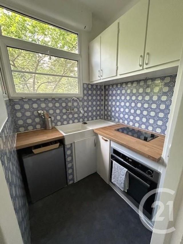 Appartement F2 &agrave; louer - 2 pi&egrave;ces - 39,88 m2 - Paris - 75015 - ILE-DE-FRANCE