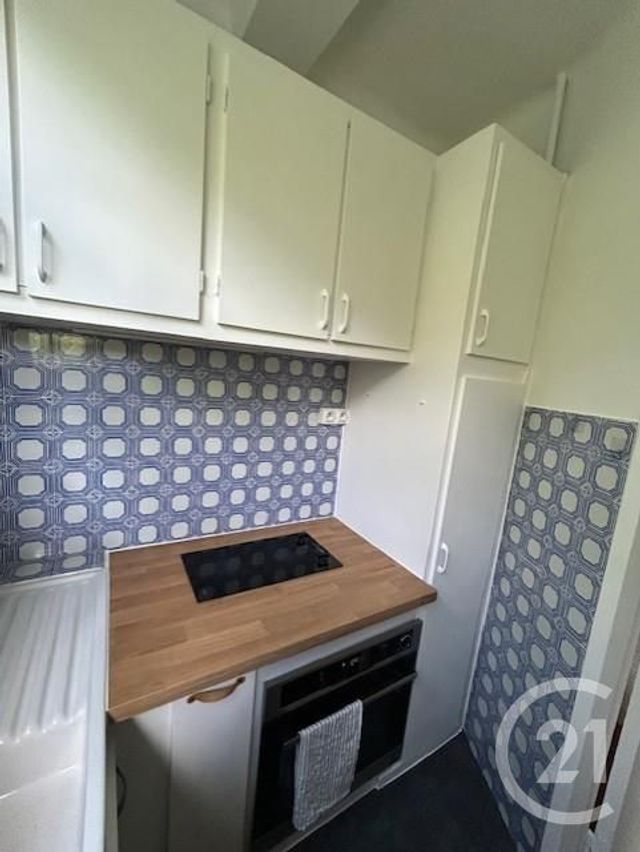 Appartement F2 &agrave; louer - 2 pi&egrave;ces - 39,88 m2 - Paris - 75015 - ILE-DE-FRANCE