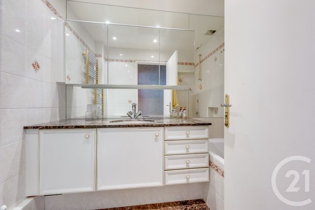 Appartement F4 &agrave; vendre - 4 pi&egrave;ces - 104,58 m2 - Paris - 75015 - ILE-DE-FRANCE