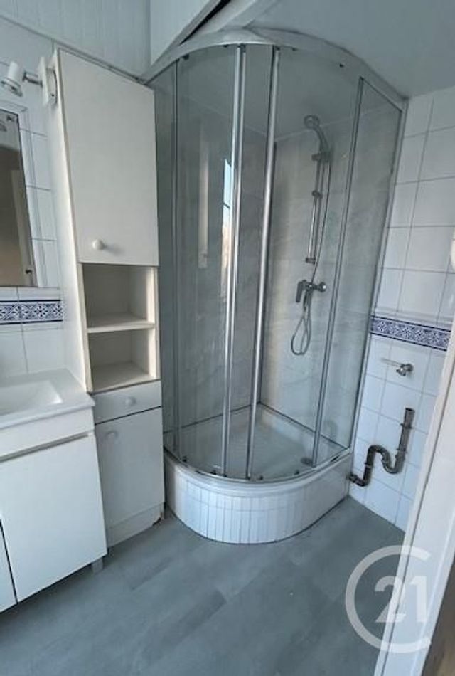 Appartement F2 &agrave; louer - 2 pi&egrave;ces - 46,52 m2 - Paris - 75015 - ILE-DE-FRANCE