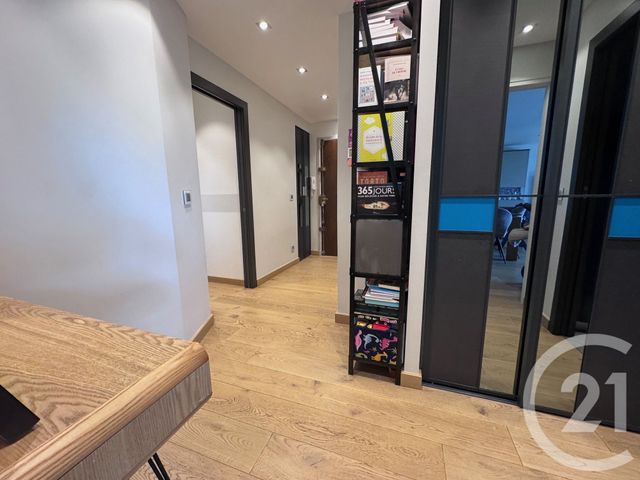 Appartement F4 &agrave; vendre - 4 pi&egrave;ces - 97,56 m2 - Suresnes - 92 - ILE-DE-FRANCE