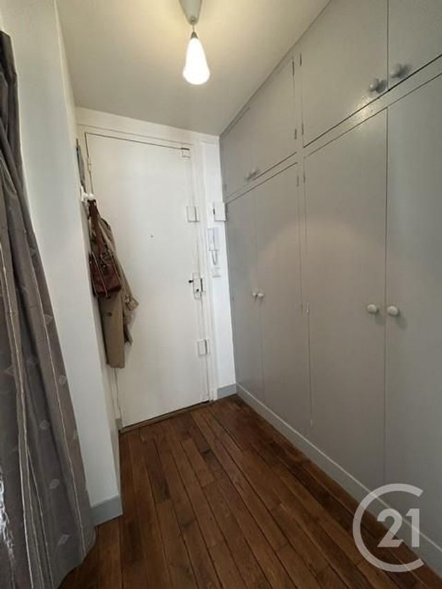 Appartement &agrave; louer - 3 pi&egrave;ces - 41,90 m2 - Paris - 75015 - ILE-DE-FRANCE
