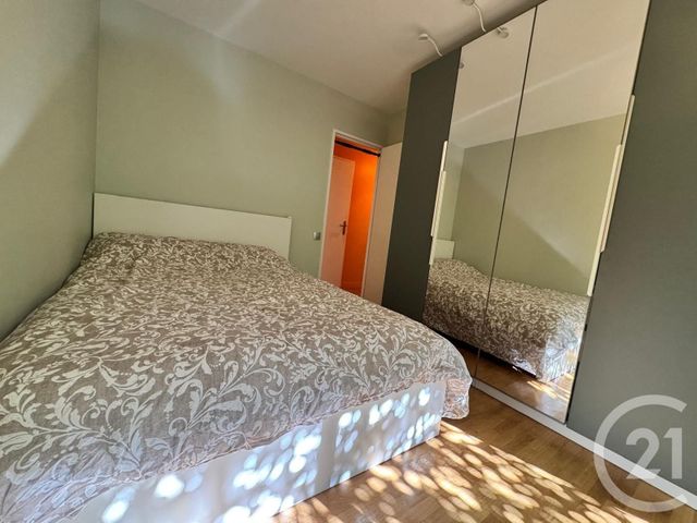 Appartement F2 &agrave; louer - 2 pi&egrave;ces - 49 m2 - Suresnes - 92 - ILE-DE-FRANCE