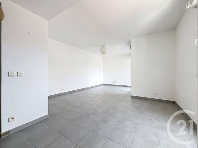 Appartement F3 &agrave; vendre - 3 pi&egrave;ces - 63 m2 - Marseille - 13002 - PROVENCE-ALPES-COTE-D-AZUR