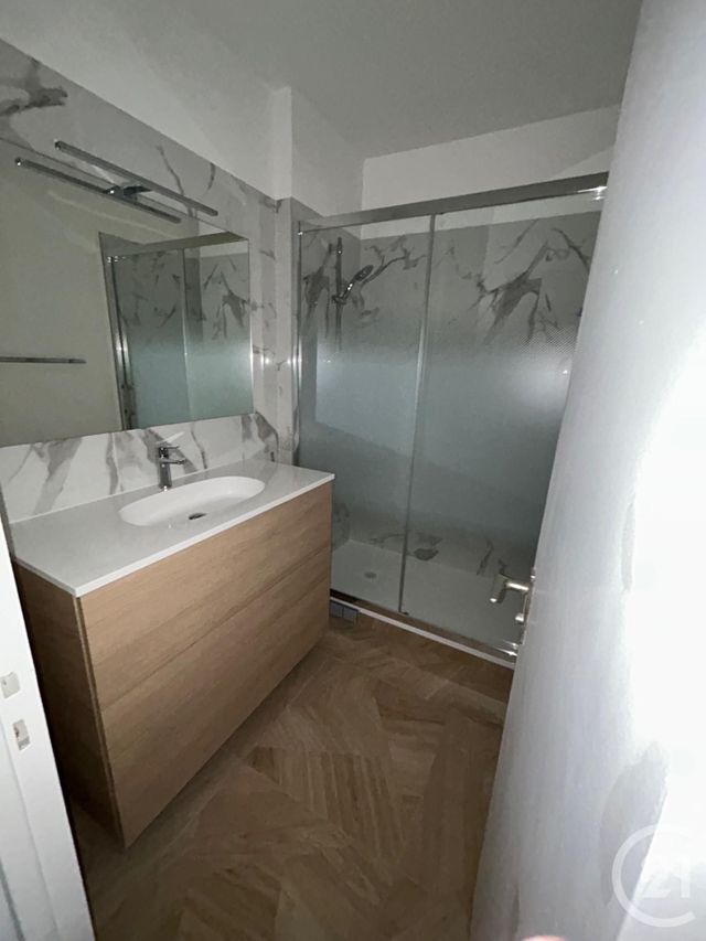 Appartement &agrave; louer - 2 pi&egrave;ces - 66,72 m2 - Paris - 75015 - ILE-DE-FRANCE