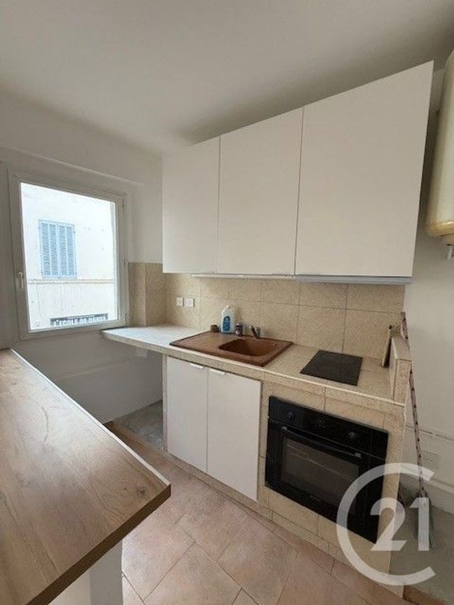 Appartement F2 &agrave; louer - 2 pi&egrave;ces - 33,44 m2 - Marseille - 13005 - PROVENCE-ALPES-COTE-D-AZUR