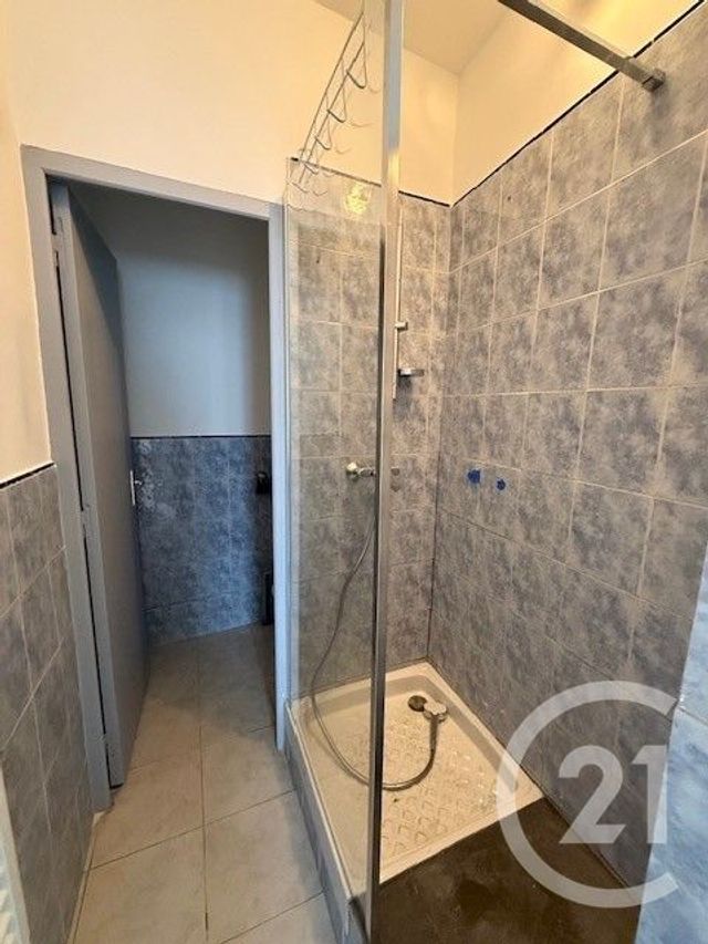 Appartement F2 &agrave; louer - 2 pi&egrave;ces - 33,44 m2 - Marseille - 13005 - PROVENCE-ALPES-COTE-D-AZUR