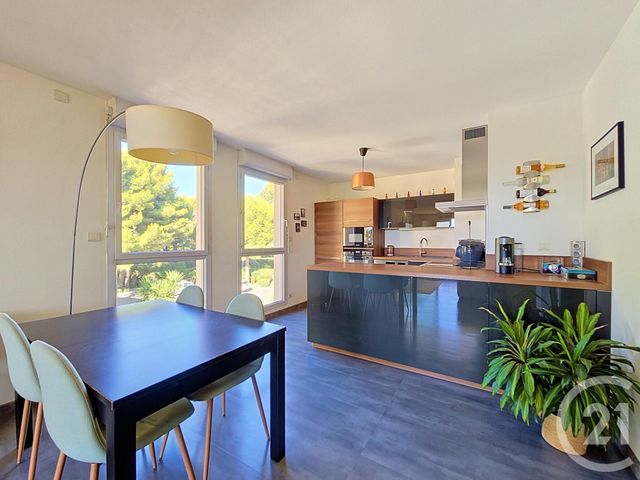 Appartement T3 &agrave; vendre - 3 pi&egrave;ces - 70,45 m2 - Marseille - 13008 - PROVENCE-ALPES-COTE-D-AZUR