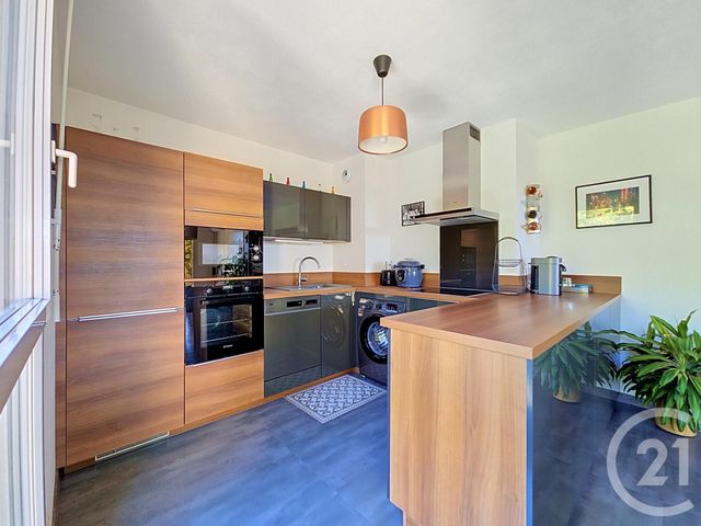 Appartement T3 &agrave; vendre - 3 pi&egrave;ces - 70,45 m2 - Marseille - 13008 - PROVENCE-ALPES-COTE-D-AZUR