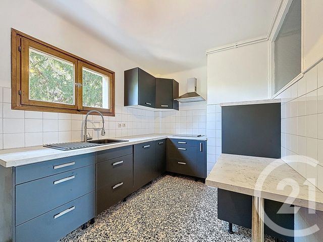 Appartement T4 à vendre - 5 pièces - 87,75 m2 - Marseille - 13008 - PROVENCE-ALPES-COTE-D-AZUR