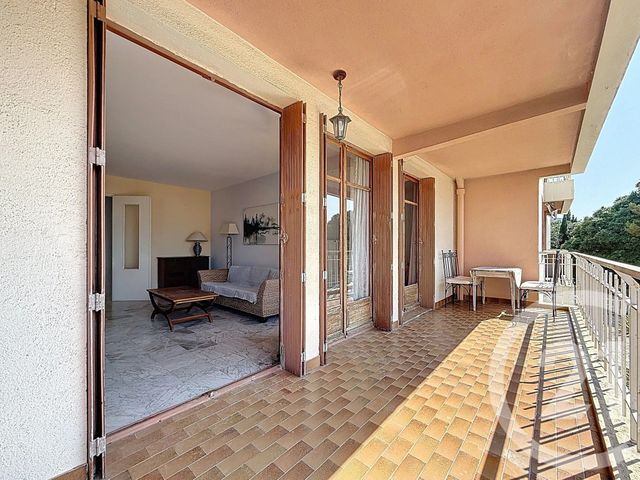 Appartement T4 à vendre - 5 pièces - 87,75 m2 - Marseille - 13008 - PROVENCE-ALPES-COTE-D-AZUR