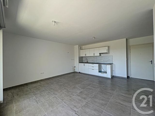 Appartement T3 &agrave; louer - 3 pi&egrave;ces - 65,13 m2 - Marseille - 13008 - PROVENCE-ALPES-COTE-D-AZUR