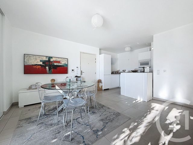 Appartement T3 à vendre - 3 pièces - 56,30 m2 - Marseille - 13008 - PROVENCE-ALPES-COTE-D-AZUR