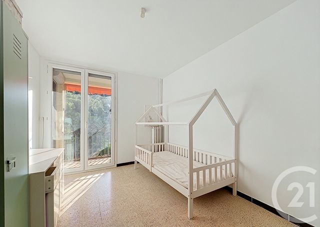 Appartement F4 &agrave; louer - 4 pi&egrave;ces - 72 m2 - Marseille - 13008 - PROVENCE-ALPES-COTE-D-AZUR