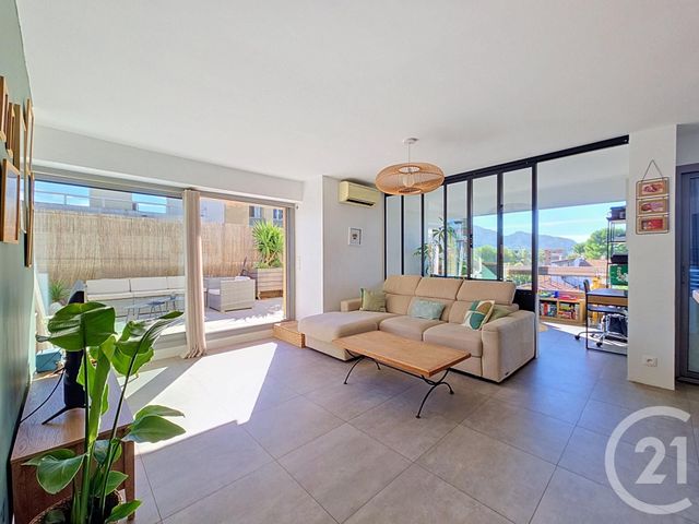 Appartement T4 &agrave; vendre - 4 pi&egrave;ces - 92,10 m2 - Marseille - 13009 - PROVENCE-ALPES-COTE-D-AZUR