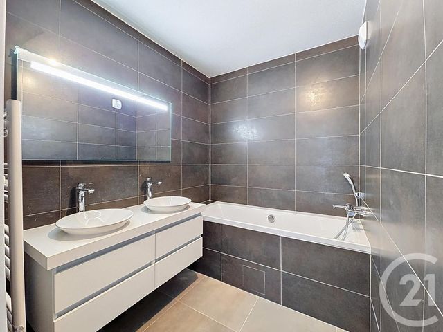 Appartement T4 &agrave; vendre - 4 pi&egrave;ces - 102,25 m2 - Marseille - 13008 - PROVENCE-ALPES-COTE-D-AZUR