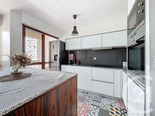 Appartement F2 &agrave; louer - 2 pi&egrave;ces - 45,19 m2 - Marseille - 13008 - PROVENCE-ALPES-COTE-D-AZUR