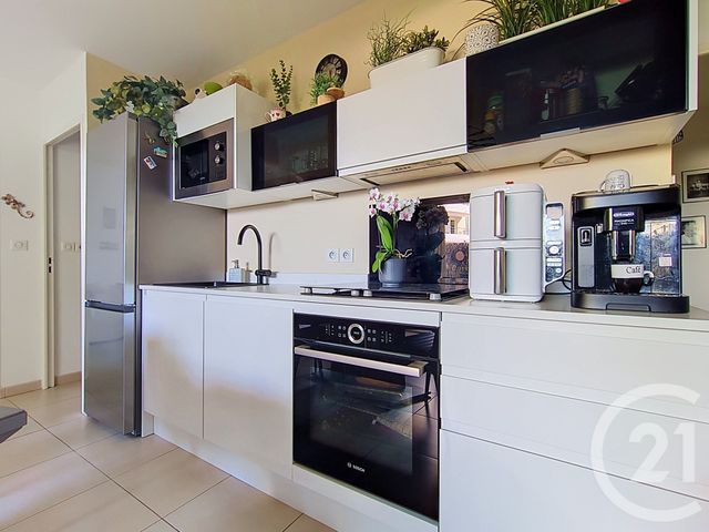 Appartement T3 &agrave; vendre - 3 pi&egrave;ces - 52,90 m2 - Marseille - 13008 - PROVENCE-ALPES-COTE-D-AZUR