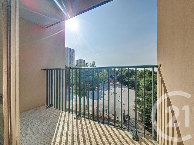 Appartement T6 à vendre - 6 pièces - 119,56 m2 - Marseille - 13009 - PROVENCE-ALPES-COTE-D-AZUR