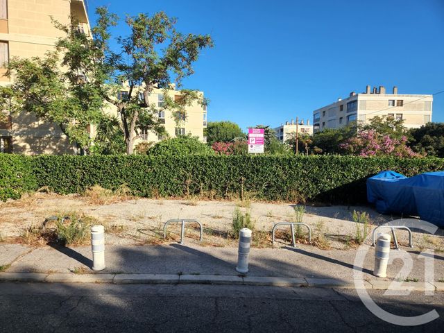 Parking à vendre - 14 m2 - Marseille - 13008 - PROVENCE-ALPES-COTE-D-AZUR