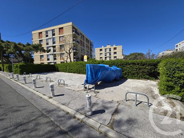 Parking &agrave; vendre - 14 m2 - Marseille - 13008 - PROVENCE-ALPES-COTE-D-AZUR