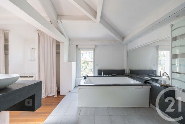 Maison à vendre - 5 pièces - 182,28 m2 - Marseille - 13007 - PROVENCE-ALPES-COTE-D-AZUR