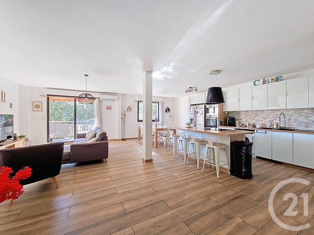 Appartement T4 &agrave; vendre - 4 pi&egrave;ces - 106,65 m2 - Marseille - 13008 - PROVENCE-ALPES-COTE-D-AZUR