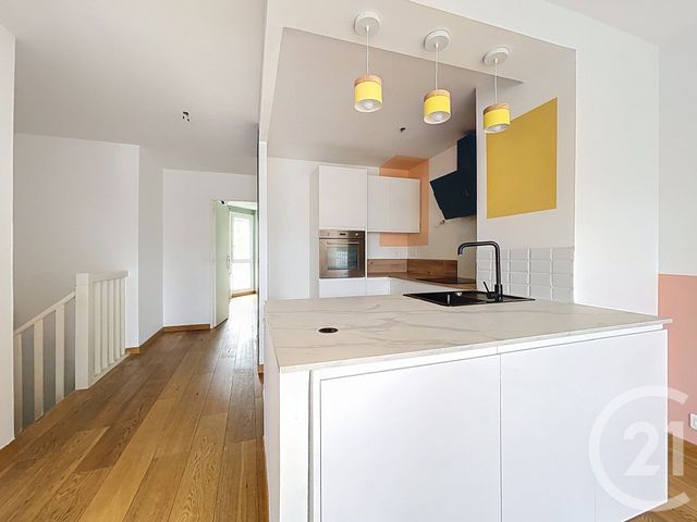 Appartement F4 à louer - 4 pièces - 80 m2 - Marseille - 13008 - PROVENCE-ALPES-COTE-D-AZUR