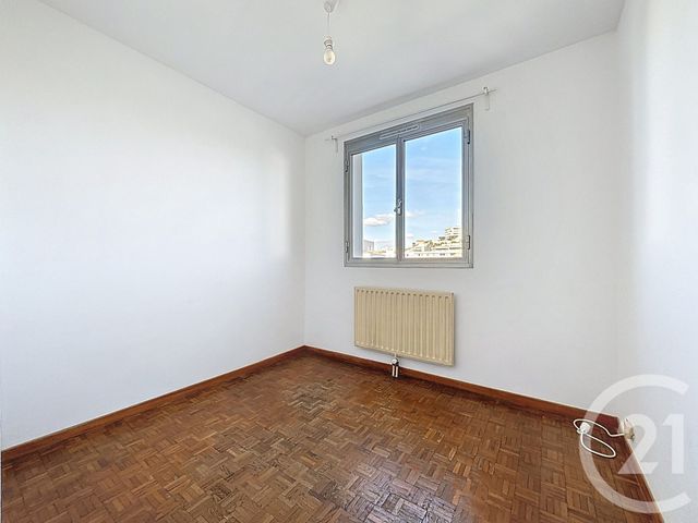 Appartement T4 &agrave; louer - 4 pi&egrave;ces - 92,36 m2 - Marseille - 13008 - PROVENCE-ALPES-COTE-D-AZUR