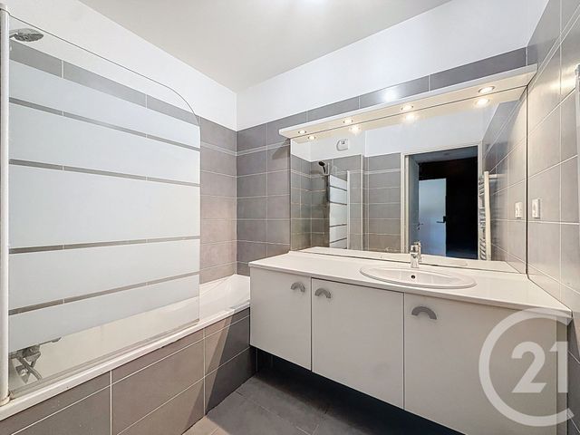 Appartement T3 &agrave; vendre - 3 pi&egrave;ces - 66,20 m2 - Marseille - 13008 - PROVENCE-ALPES-COTE-D-AZUR