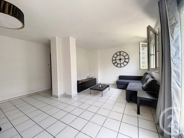 Appartement T3 à louer - 4 pièces - 64,65 m2 - Marseille - 13008 - PROVENCE-ALPES-COTE-D-AZUR