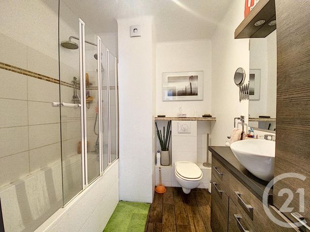 Appartement T3 à louer - 4 pièces - 64,65 m2 - Marseille - 13008 - PROVENCE-ALPES-COTE-D-AZUR