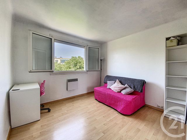 Appartement T3 à louer - 4 pièces - 64,65 m2 - Marseille - 13008 - PROVENCE-ALPES-COTE-D-AZUR