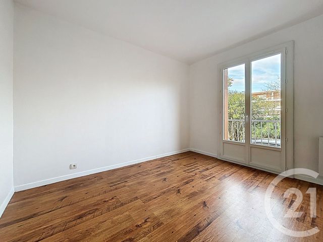 Appartement T3 &agrave; louer - 3 pi&egrave;ces - 57,32 m2 - Marseille - 13008 - PROVENCE-ALPES-COTE-D-AZUR
