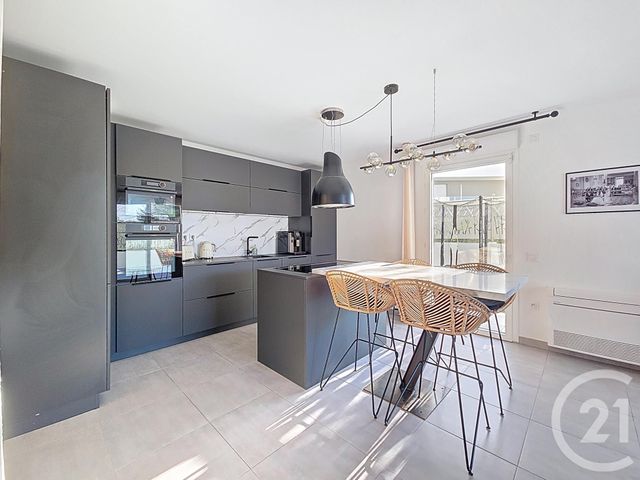 Appartement T3 &agrave; vendre - 3 pi&egrave;ces - 60 m2 - Marseille - 13009 - PROVENCE-ALPES-COTE-D-AZUR