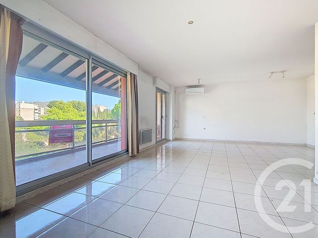 Appartement T3 &agrave; vendre - 3 pi&egrave;ces - 79,50 m2 - Marseille - 13008 - PROVENCE-ALPES-COTE-D-AZUR