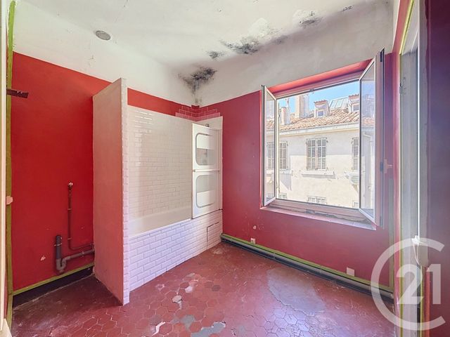 Appartement F4 &agrave; vendre - 2 pi&egrave;ces - 88 m2 - Marseille - 13007 - PROVENCE-ALPES-COTE-D-AZUR