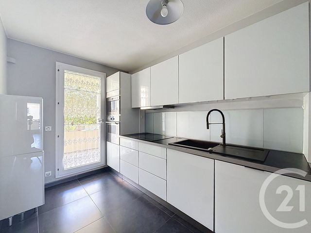 Appartement T3 &agrave; vendre - 3 pi&egrave;ces - 81,45 m2 - Marseille - 13008 - PROVENCE-ALPES-COTE-D-AZUR
