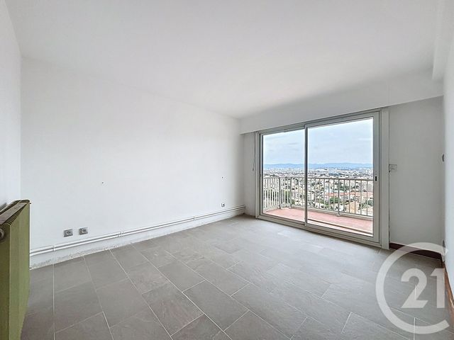Appartement F6 &agrave; louer - 6 pi&egrave;ces - 152,35 m2 - Marseille - 13008 - PROVENCE-ALPES-COTE-D-AZUR