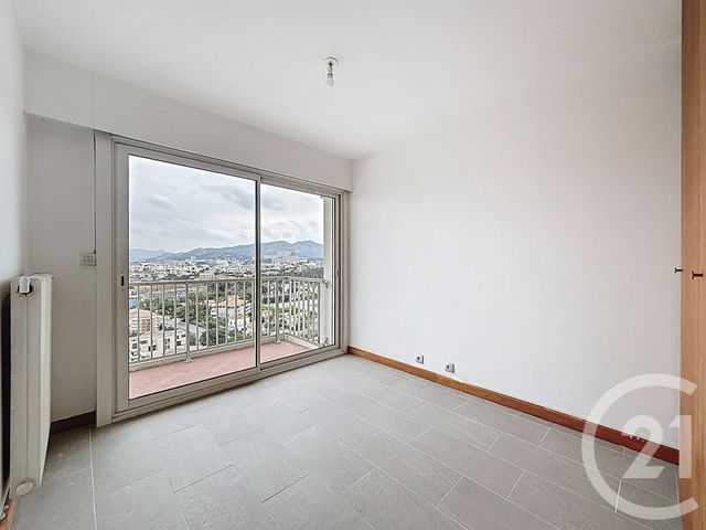 Appartement F6 &agrave; louer - 6 pi&egrave;ces - 152,35 m2 - Marseille - 13008 - PROVENCE-ALPES-COTE-D-AZUR