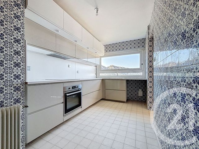 Appartement F6 &agrave; louer - 6 pi&egrave;ces - 152,35 m2 - Marseille - 13008 - PROVENCE-ALPES-COTE-D-AZUR