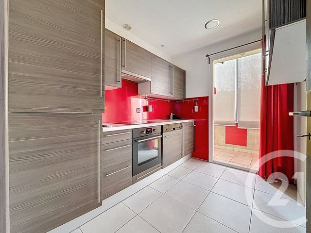 Appartement F4 &agrave; louer - 4 pi&egrave;ces - 61,16 m2 - Marseille - 13008 - PROVENCE-ALPES-COTE-D-AZUR