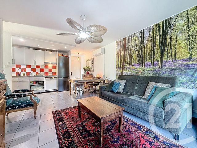 Appartement T3 &agrave; vendre - 3 pi&egrave;ces - 55,60 m2 - Marseille - 13008 - PROVENCE-ALPES-COTE-D-AZUR