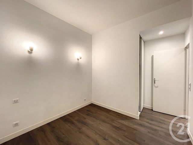 Appartement T3 &agrave; louer - 3 pi&egrave;ces - 67,65 m2 - Marseille - 13007 - PROVENCE-ALPES-COTE-D-AZUR