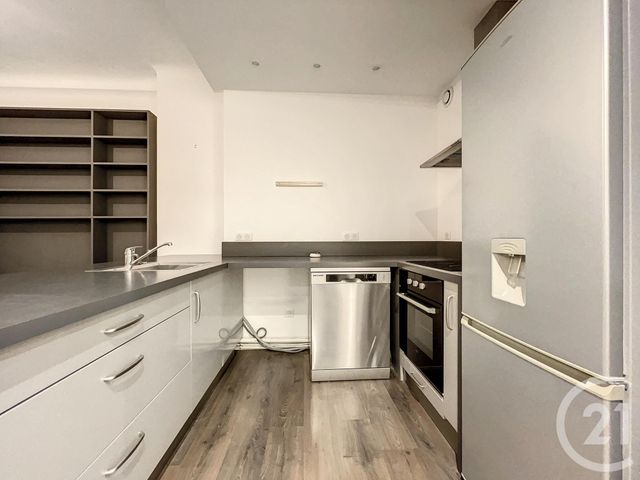 Appartement T3 &agrave; louer - 3 pi&egrave;ces - 67,65 m2 - Marseille - 13007 - PROVENCE-ALPES-COTE-D-AZUR