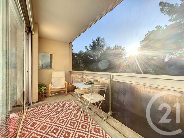 Appartement F1 &agrave; louer - 1 pi&egrave;ce - 33,23 m2 - Marseille - 13008 - PROVENCE-ALPES-COTE-D-AZUR