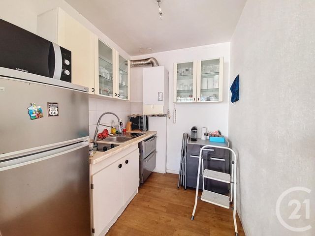 Appartement F1 &agrave; louer - 1 pi&egrave;ce - 33,23 m2 - Marseille - 13008 - PROVENCE-ALPES-COTE-D-AZUR