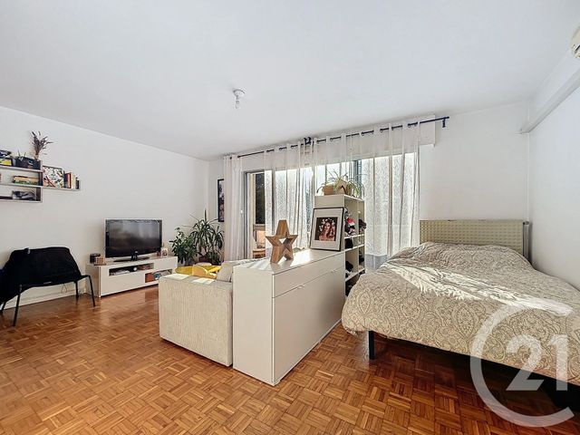 Appartement F1 &agrave; louer - 1 pi&egrave;ce - 33,23 m2 - Marseille - 13008 - PROVENCE-ALPES-COTE-D-AZUR